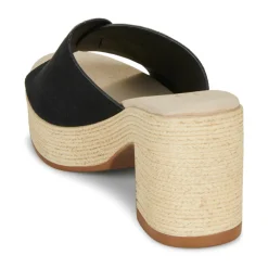 Hot Les Petites Bombes - LILLY