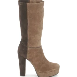 Maki Uehara - SHIGE Outlet