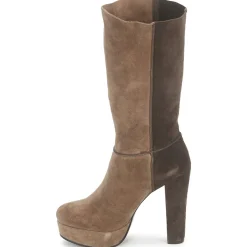 Maki Uehara - SHIGE Outlet