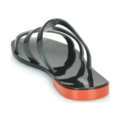 Melissa - Caribe Slide