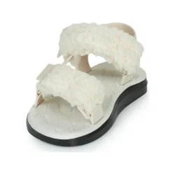 Melissa - PAPETTE FLUFFY RIDER AD