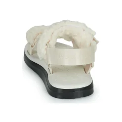 Melissa - PAPETTE FLUFFY RIDER AD