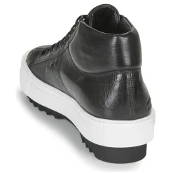 Melvin & Hamilton - MICK