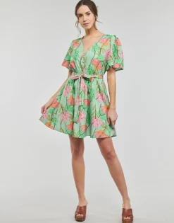 Molly Bracken - ZELIE