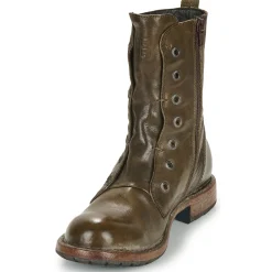 Moma - MALE D Outlet