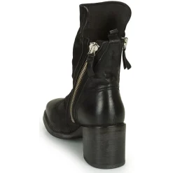 Moma - NANINI Noir Clearance