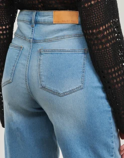 Noisy May - NMLIRA Bleuclair