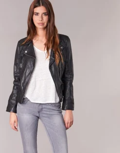 Oakwood - CAMERA Noir Sale