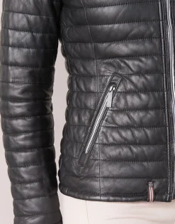 Oakwood - HAPPY Noir Outlet