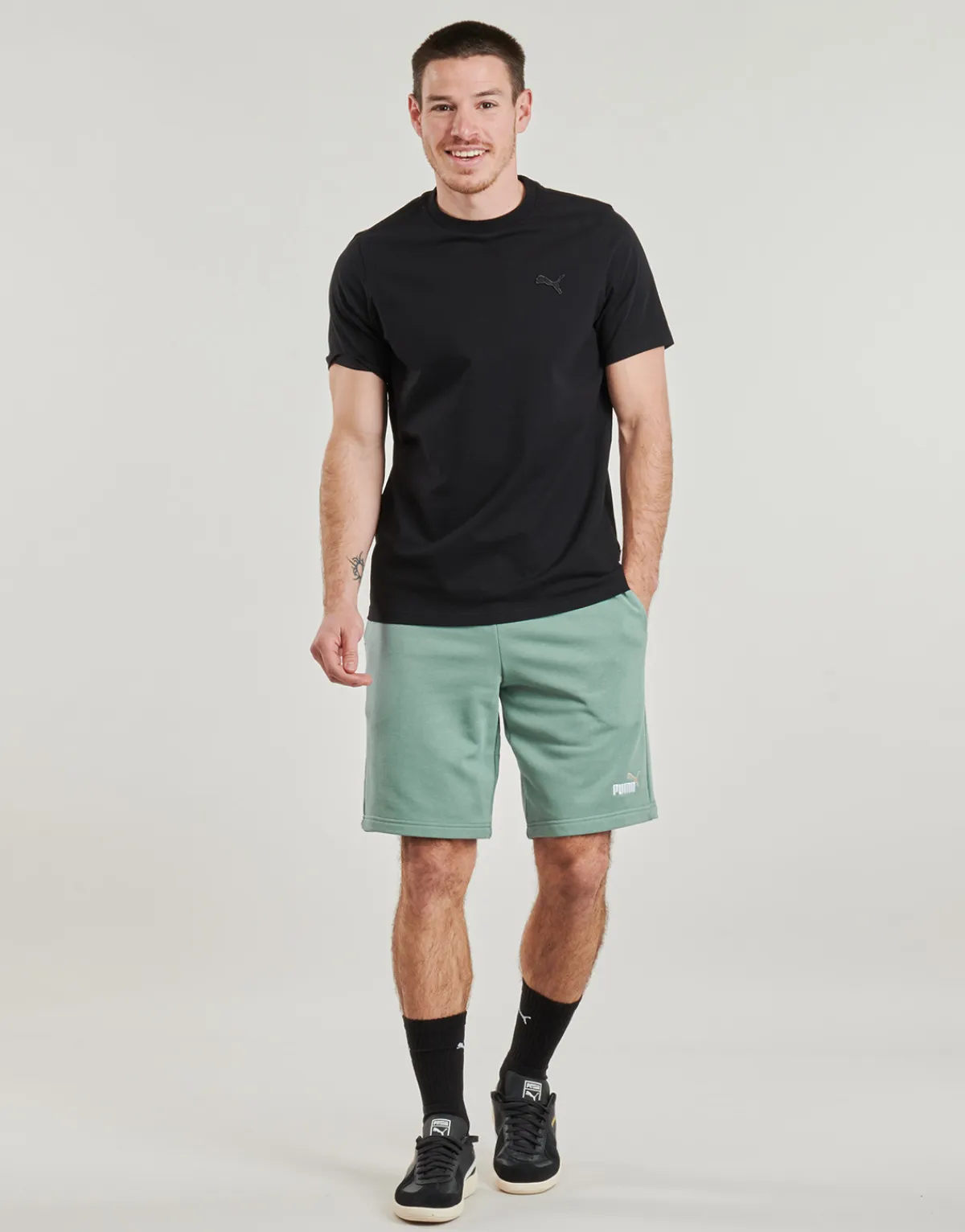 Hot Puma - ESS 2 COLOR LOGO SHORT Vert