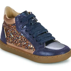 Shoo Pom - PLAY CONNECT