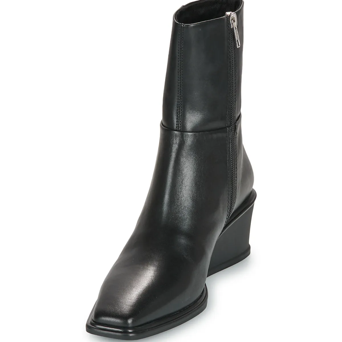 Vagabond Shoemakers - AINO