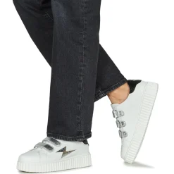 Vanessa Wu - MARILOU