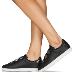 Victoria - HUELLAS  TIRAS